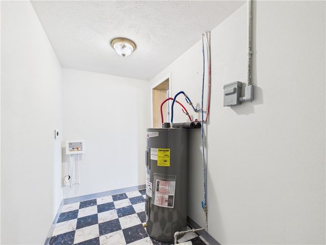 9513 62 Highway, Harrison, AR 72601