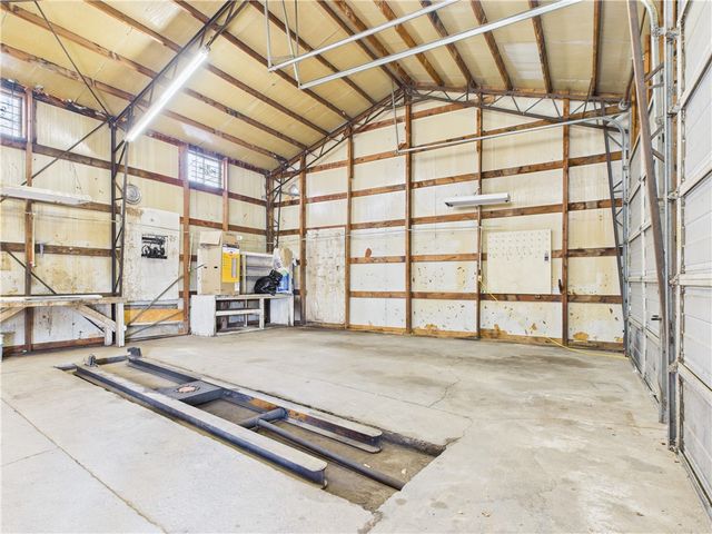 9513 62 Highway, Harrison, AR 72601