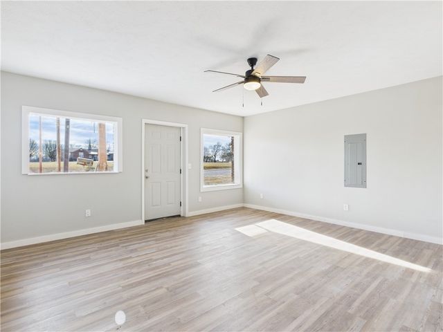 9513 62 Highway, Harrison, AR 72601