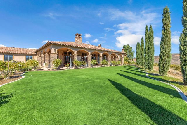 39375 San Ignacio Road, Hemet, CA 92544