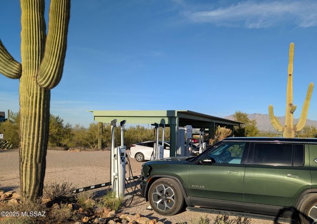 3007 N Gaia Place, Tucson, AZ 85745