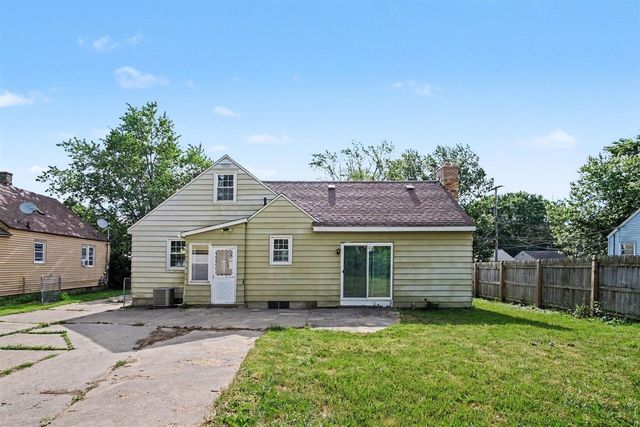 2461 Longstreet Avenue, Wyoming, MI 49509
