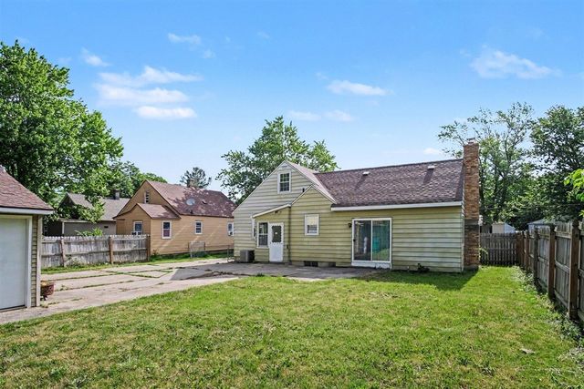 2461 Longstreet Avenue, Wyoming, MI 49509