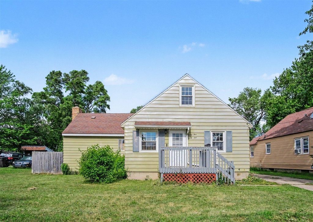 2461 Longstreet Avenue, Wyoming, MI 49509
