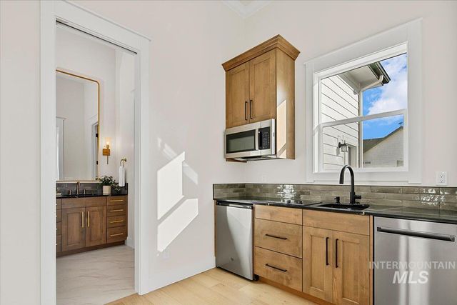 24329 Bay Rum Way, Middleton, ID 83644