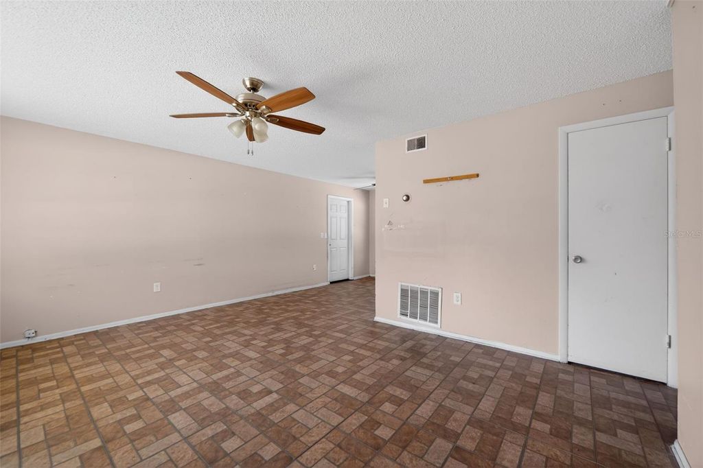 Image 12 of property listing at 540 PINE COURT, Altamonte Springs, FL 32714