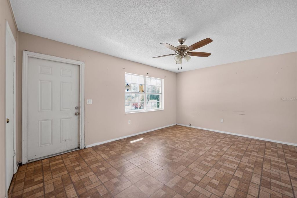 Image 3 of property listing at 540 PINE COURT, Altamonte Springs, FL 32714