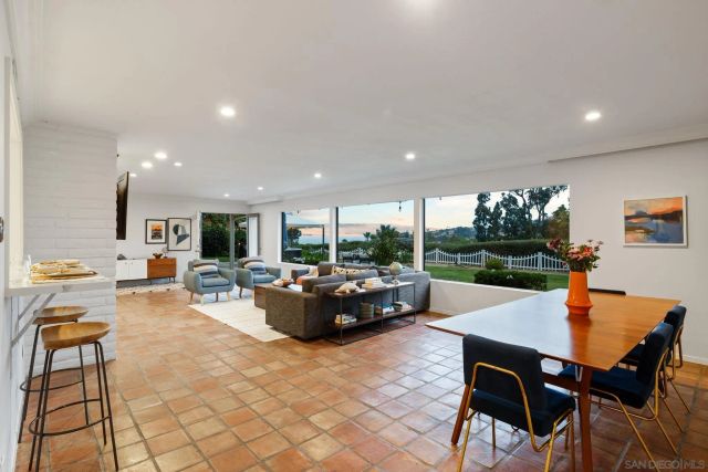 7806 Via Capri, La Jolla, CA 92037