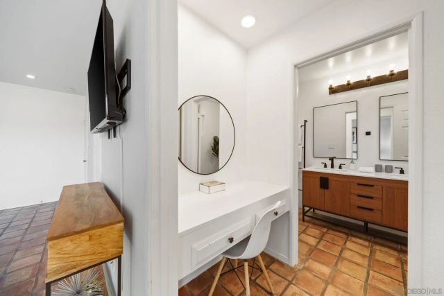 7806 Via Capri, La Jolla, CA 92037