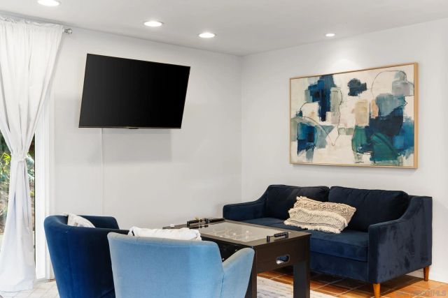 7806 Via Capri, La Jolla, CA 92037