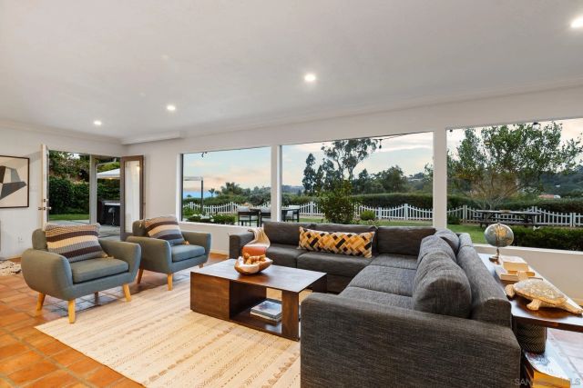7806 Via Capri, La Jolla, CA 92037