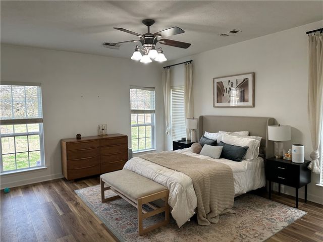 40 Daniel Drive, Conway, AR 72032