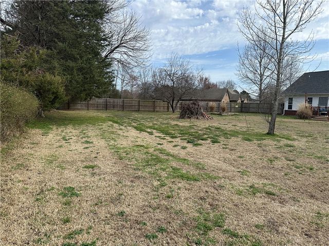 40 Daniel Drive, Conway, AR 72032