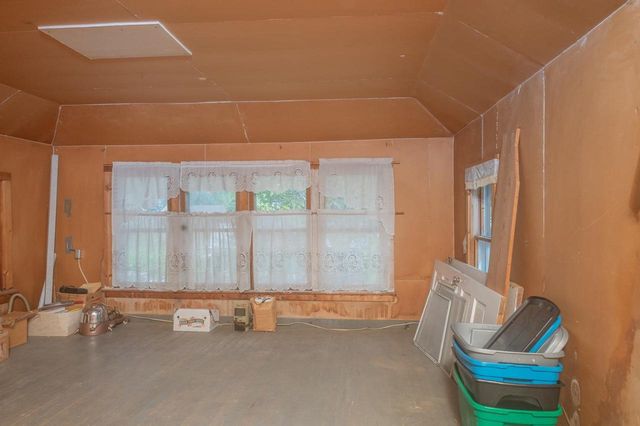 320 E PARK STREET, Neshkoro, WI 54960