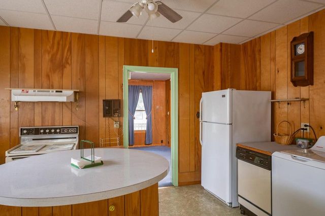 320 E PARK STREET, Neshkoro, WI 54960