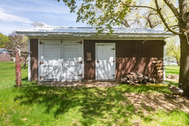 320 E PARK STREET, Neshkoro, WI 54960