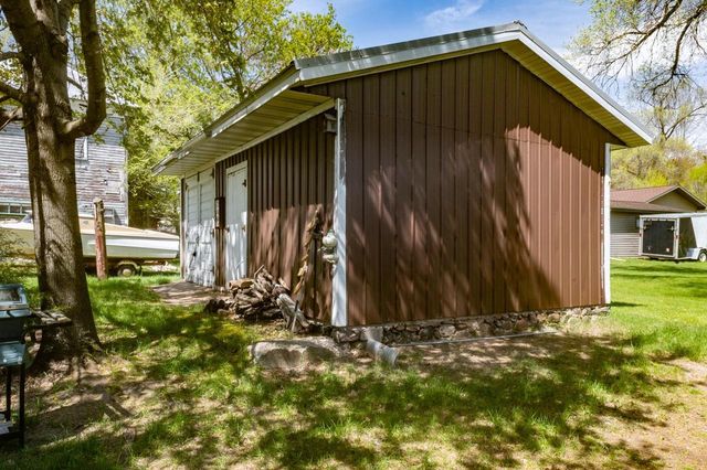 320 E PARK STREET, Neshkoro, WI 54960