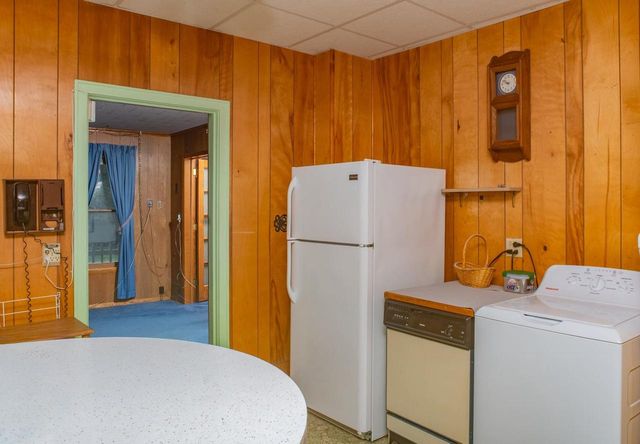 320 E PARK STREET, Neshkoro, WI 54960