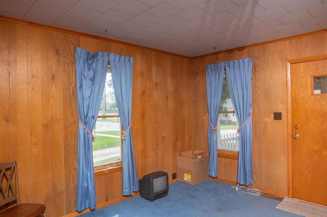 320 E PARK STREET, Neshkoro, WI 54960