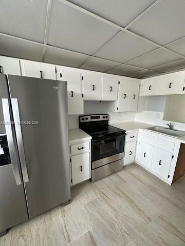 3571 Inverrary Drive 202, Lauderhill, FL 33319