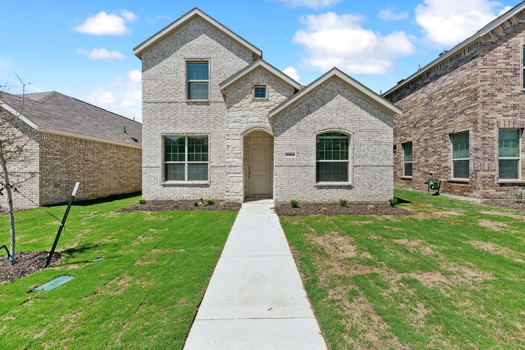 1341 Hondo Canyon Drive, Fort Worth, TX 76052