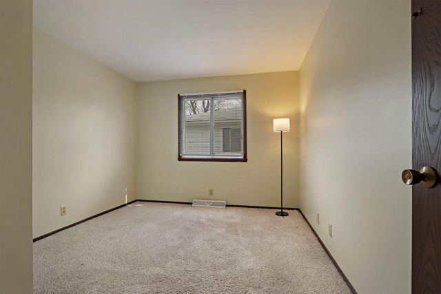 1407 87th PLACE, Kenosha, WI 53143