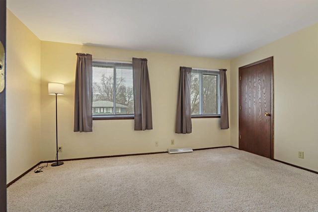 1407 87th PLACE, Kenosha, WI 53143