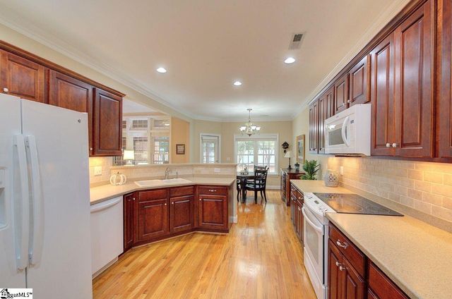 114 Banbury Circle, Simpsonville, SC 29681