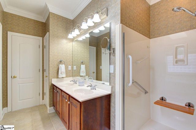 114 Banbury Circle, Simpsonville, SC 29681