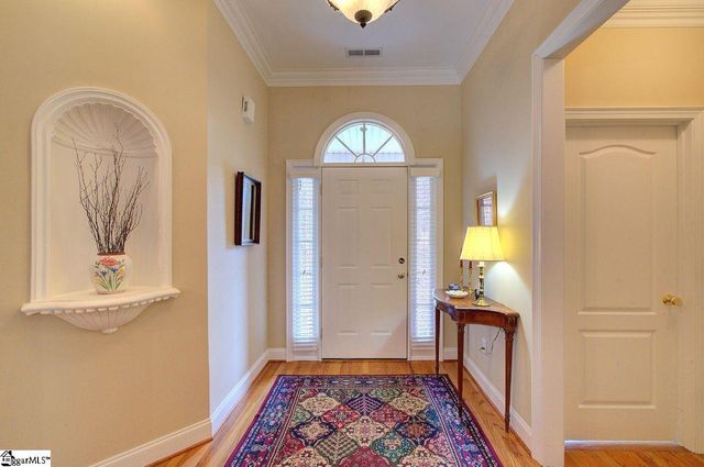 114 Banbury Circle, Simpsonville, SC 29681