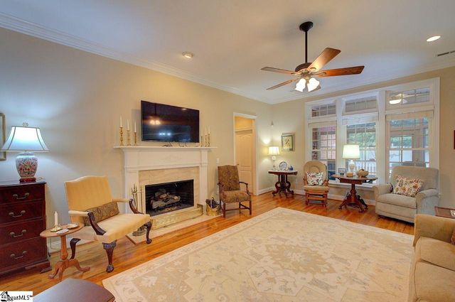 114 Banbury Circle, Simpsonville, SC 29681