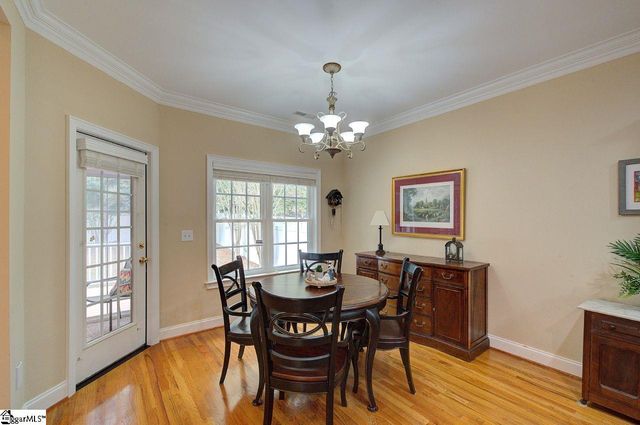 114 Banbury Circle, Simpsonville, SC 29681