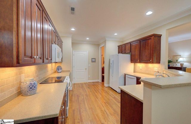 114 Banbury Circle, Simpsonville, SC 29681