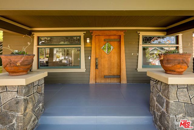 2332 W 31st Street, Los Angeles, CA 90018