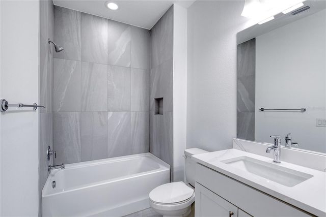 672 HANG LOOSE WAY, Daytona Beach, FL 32124