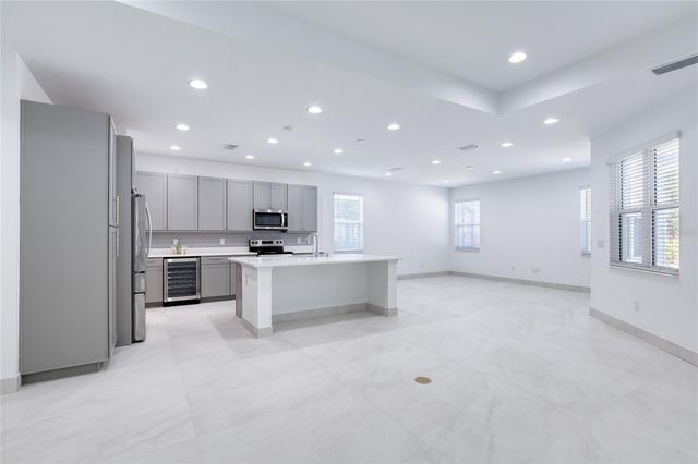 672 HANG LOOSE WAY, Daytona Beach, FL 32124