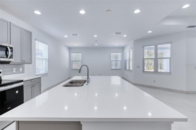 672 HANG LOOSE WAY, Daytona Beach, FL 32124