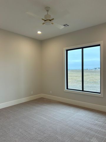 11270 E Quail Creek Rd, Derby, KS 67037