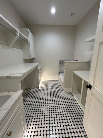 11270 E Quail Creek Rd, Derby, KS 67037