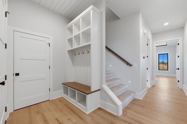 11270 E Quail Creek Rd, Derby, KS 67037