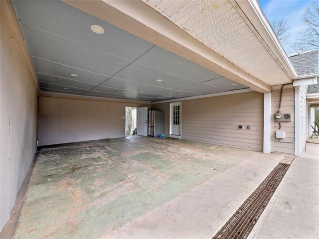 1183 E Ridge E Road, Gainesville, GA 30501