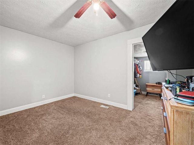 1183 E Ridge E Road, Gainesville, GA 30501