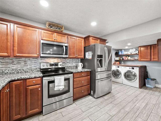 1183 E Ridge E Road, Gainesville, GA 30501