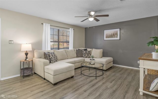 427 Cherry Oak Lane, Haughton, LA 71037