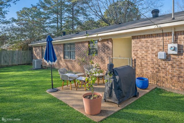 427 Cherry Oak Lane, Haughton, LA 71037