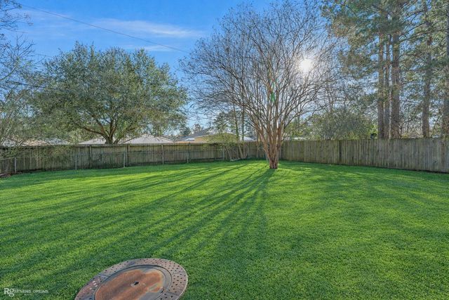 427 Cherry Oak Lane, Haughton, LA 71037