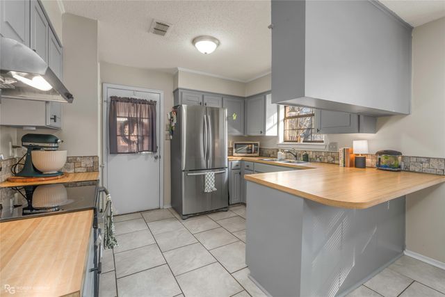 427 Cherry Oak Lane, Haughton, LA 71037