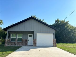 2307 Mcdougal Street, Greenville, TX 75401