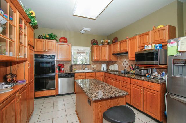 18631 Mink Lake Drive, Magnolia, TX 77355