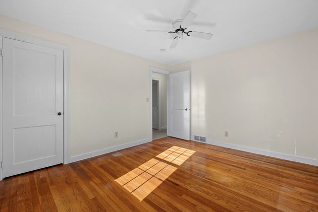 5 Winston Rd, Worcester, MA 01606